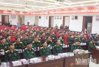 Tăng cường đoàn kết Việt Nam-Lào, xây dựng biên giới hòa bình