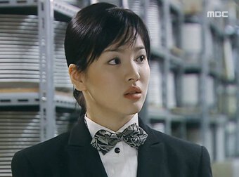 Mấy ai sở hữu nhiều bom tấn tỷ suất người xem như Song Hye Kyo, có phim lên tới gần 50%