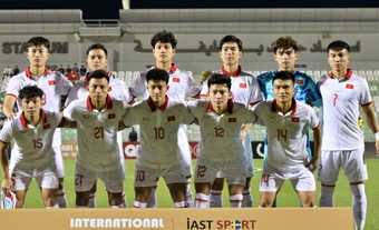 Thủ môn của U23 Việt Nam nhập viện sau trận thua U23 UAE