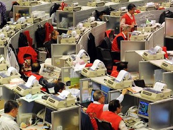 Số lượng thương vụ mua bán các công ty niêm yết tại Hong Kong giảm