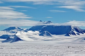 Thảo luận những tác động của biến đổi khí hậu đối với Nam Cực