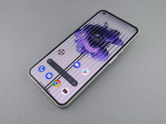 Trên tay mẫu điện thoại đẹp hơn cả iPhone: Mặt lưng trong suốt độc đáo, giá chỉ 10 triệu đồng