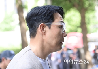 Bạn thân Son Ye Jin dẫn đầu dàn sao đổ bộ đám cưới ái nữ gia tộc Hyundai và con trai phát thanh viên MBC