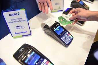 Nhiều lợi ích từ thẻ Vietcombank công nghệ Chip Contactless