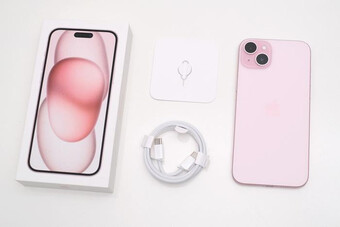 Cận cảnh iPhone 15 Plus màu hồng có gì đặc biệt?