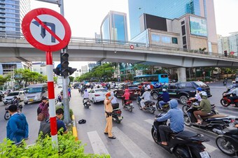 Hà Nội cho phép ôtô lưu thông 2 chiều trên phố Đội Cấn từ ngày 21/10
