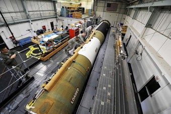 Quyết diệt mục tiêu đến từ Trung Quốc bằng tên lửa thông minh trị giá 472.000 USD, Mỹ liệu có "chơi lớn"?