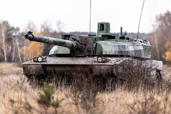Quân đội Pháp nhận được xe tăng Leclerc XLR đầu tiên