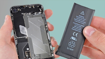Pin iPhone giảm bao nhiêu phần trăm mỗi năm thì nguy hiểm, tụt nhanh kiểu này phải sớm thay pin!