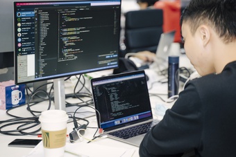 Hacker đòi kiểm soát startup blockchain Việt, CEO lên tiếng