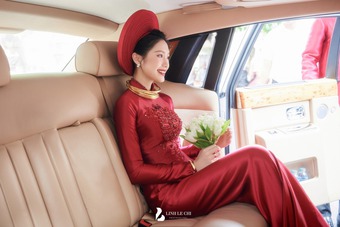 Cô dâu làng bóng đá Việt được tặng vàng ngày cưới hỏi, đoán xem của ai ''nặng'' nhất?