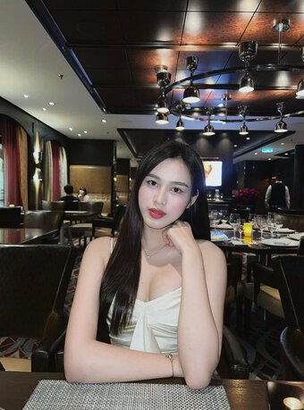 Phía Hoa hậu Đỗ Thị Hà lên tiếng về tin đồn bí mật hẹn hò thiếu gia
