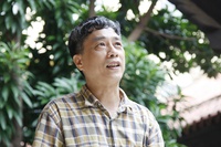 Nhà thơ Nguyễn Bình Phương: ''Thơ là một thứ gen trong người Việt''
