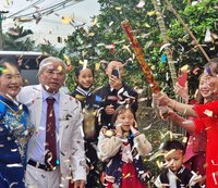 Độc lạ đám cưới của cặp đôi U80 ở Nghệ An, đãi tiệc lớn nhưng quyết không nhận tiền mừng