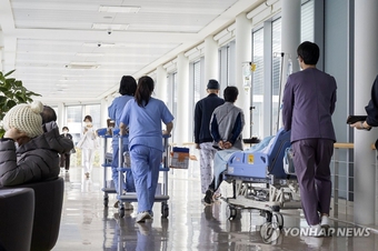Khủng hoảng y tế ngày thứ 10 tại Hàn Quốc: Chỉ 300 bác sĩ trở lại, Chính phủ chuẩn bị truy tố hàng loạt