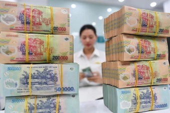 Những thương vụ ''bán mình'' của các công ty tài chính Việt