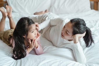 7 cách để giảm bớt áp lực khi nuôi dạy con