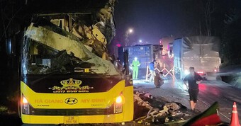 Tai nạn xe khách khiến 5 người chết: Phó Thủ tướng chỉ đạo khẩn