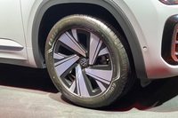 VW Teramont X ra mắt Việt Nam: Giá từ 1,998 tỷ, 2 phiên bản, nhiều công nghệ, đấu Explorer bằng giá rẻ hơn đúng 1 triệu đồng