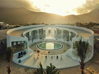 Công trình phong cách Địa Trung Hải của Phan Như Thảo vừa đoạt giải thưởng kiến trúc đẹp cỡ nào?