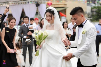Hành trình từ yêu đến cưới của Quang Hải và Chu Thanh Huyền