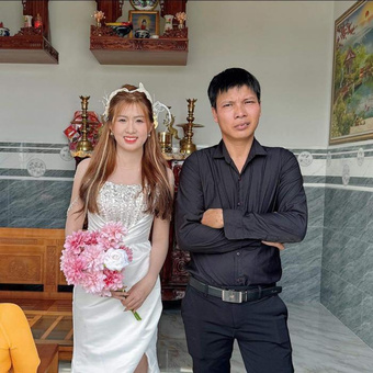 Xôn xao hình ảnh em vợ Lộc Fuho mặc váy cưới, nghi lấy chồng ở tuổi 19?