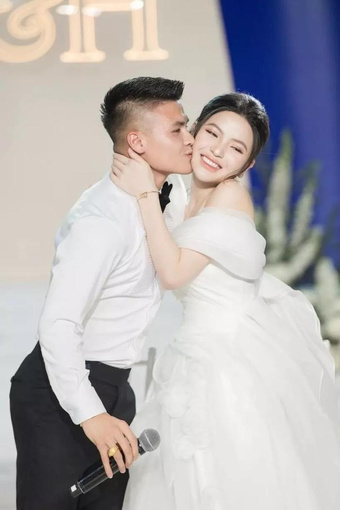 Chu Thanh Huyền lên tiếng khi studio xóa sạch ảnh cưới