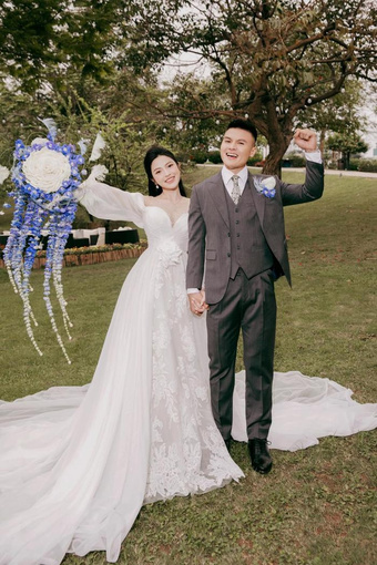Chu Thanh Huyền lên tiếng về bó hoa cưới độc lạ