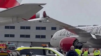 Hai máy bay chở khách va chạm tại sân bay Heathrow ở London