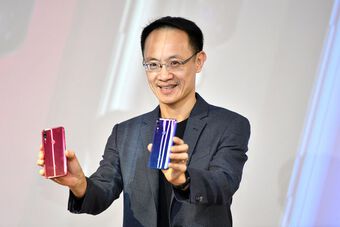 Phải bỏ tiền túi để mua xe điện "của nhà trồng được", đồng sáng lập Xiaomi phàn nàn vì... không được giảm giá