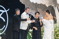 Bên trong lễ cưới ngập tràn yêu thương của siêu mẫu Minh Tú