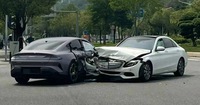 Xiaomi SU7 gặp tai nạn đầu tiên với Mercedes: Xe Trung Quốc được dịp "đọ độ cứng" với xe Đức