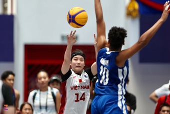 VĐV Việt kiều tạo nên lịch sử khi gia nhập giải bóng rổ nhà nghề Mỹ