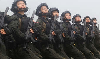 Quân phục mới của lực lượng cảnh sát đặc nhiệm: Chỉ một ký hiệu nhỏ được thêm trên vai áo nhưng có thể cứu sống sinh mạng nhiều chiến sĩ