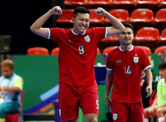 Thái Lan vùi dập Myanmar 5-0, futsal Việt Nam hồi hộp đợi lượt cuối