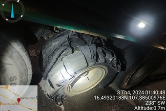 Hàng trăm vụ xe thủng săm, nổ lốp không chỉ trên Cam Lộ - La Sơn