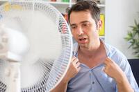 Mùa hè nắng nóng: Sai lầm khi dùng quạt có thể khiến bạn liệt mặt, thậm chí sốc nhiệt, ai cũng nên chú ý