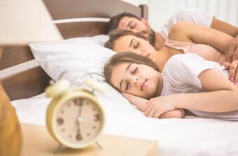 ''Thói quen ngủ tốt nhất'' là ở đây! Ngủ quá nhiều hay quá ít đều sẽ rút ngắn tuổi thọ, mấu chốt là phải nắm bắt được thời gian này