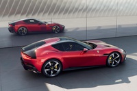 Ông Nguyễn Quốc Cường đặt mua siêu xe Ferrari 12Cilindri