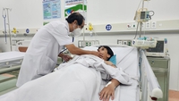Vụ ngộ độc tại Đồng Nai: Đoàn bác sĩ Bệnh viện Nhi đồng 1 TP HCM đến hỗ trợ