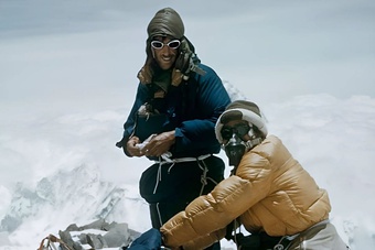 Con người thực sự muốn gì ở Everest?