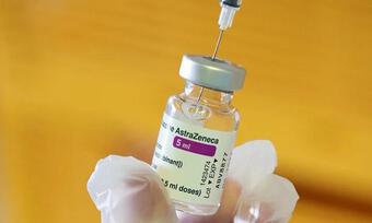 Từng tiêm vaccine COVID-19 AstraZeneca, có cần xét nghiệm tìm &#39;cục máu đông&#39;?