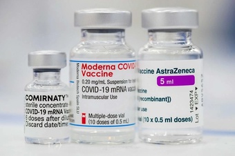 Trước AstraZeneca, vaccine Covid-19 đã gây hoang mang ra sao