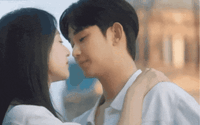 "Queen of tears" tung loạt cảnh hôn bị cắt của Kim Soo Hyun - Kim Ji Won, ngọt như yêu thật khiến netizen tiếc nuối