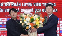 Hé lộ lời khuyên ông Park Hang Seo dặn riêng HLV tuyển Việt Nam Kim Sang-sik