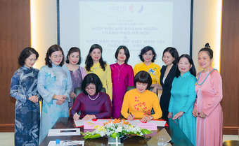 Hiệp hội Nữ Doanh nhân TP. Hà Nội ký thỏa thuận hợp tác với Diễn đàn phụ nữ Việt Nam tại châu Âu