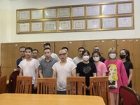 Công an Hà Nội bắt "tú ông" quản lý đường dây 300 gái mại dâm