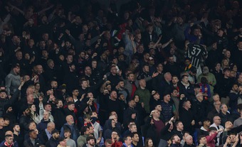 Hình ảnh điên rồ trong trận Palace 4-0 Man Utd