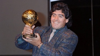 Di vật lịch sử của huyền thoại Maradona được bán đấu giá